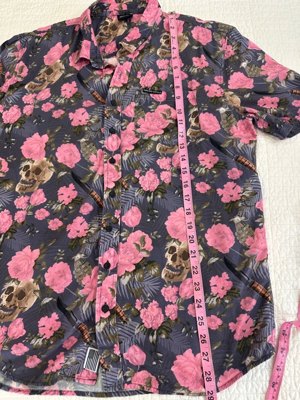 Grunt Button Up Hawaiian Style Medium Skull Grenade Knife EUC - Picture 5 of 6